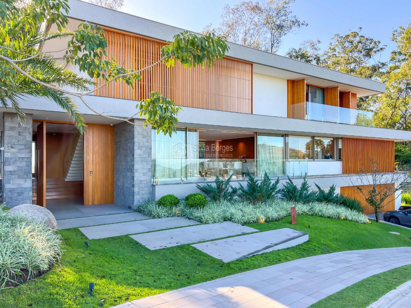 Sobrado, 4 quartos, 585 m² - Foto 1