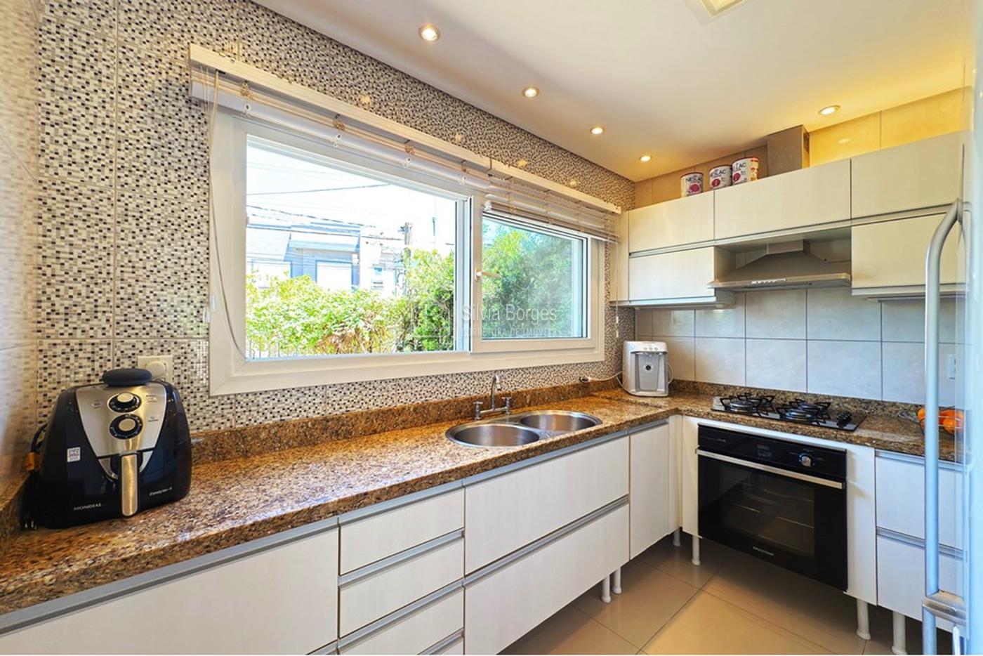 Sobrado, 3 quartos, 200 m² - Foto 10