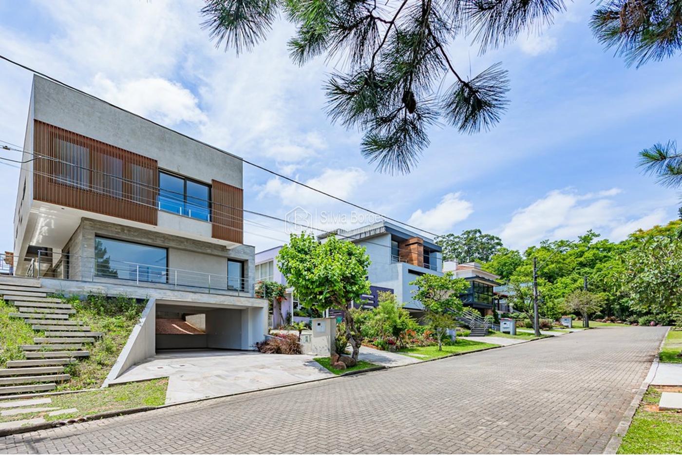 Sobrado, 3 quartos, 327 m² - Foto 2