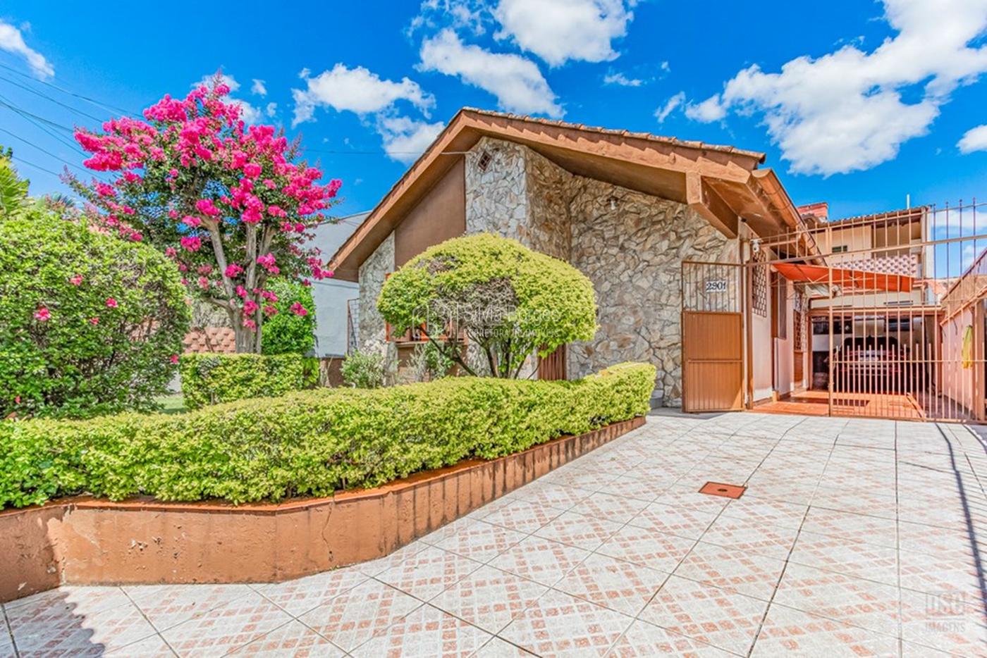 Casa, 5 quartos, 131 m² - Foto 1